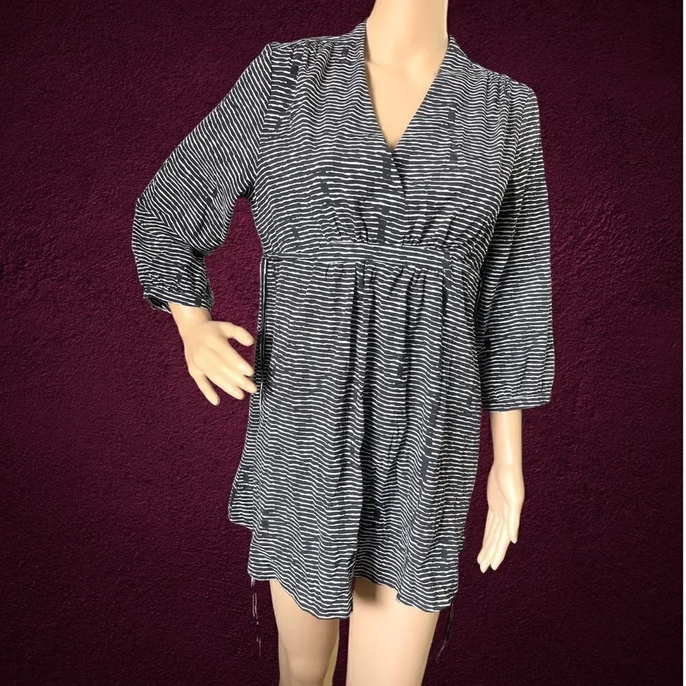 Liz Lange Maternity Black White Tie Back Blouse Shirt Top Size S Striped - U